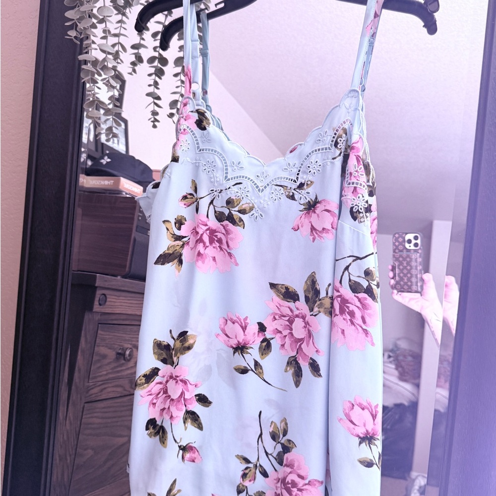 Floral Lace Trim tank top